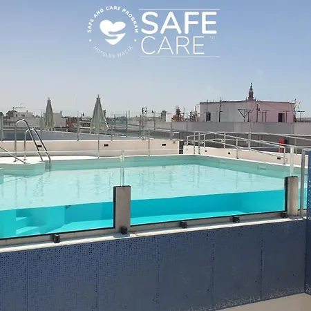 Macia Kubb Szálloda 4*