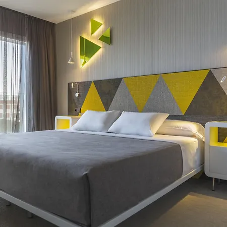 Macia Kubb Hotel Seville
