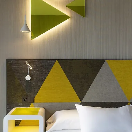 Otel Macià Kubb 4*